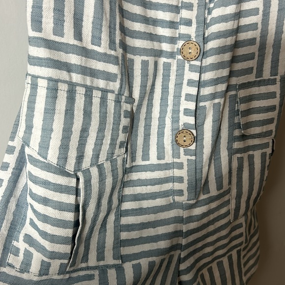 LUCCA BLUE AND WHITE ROMPER WITH BUTTONS AND TIE WAIST SIZE M - Picture 4 of 6